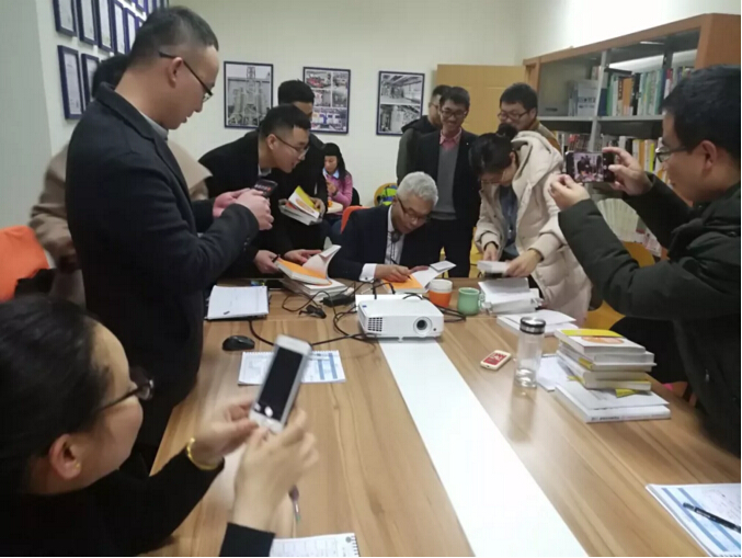 知名创业型实战派讲师张子凡来918博天堂环保讲授课程