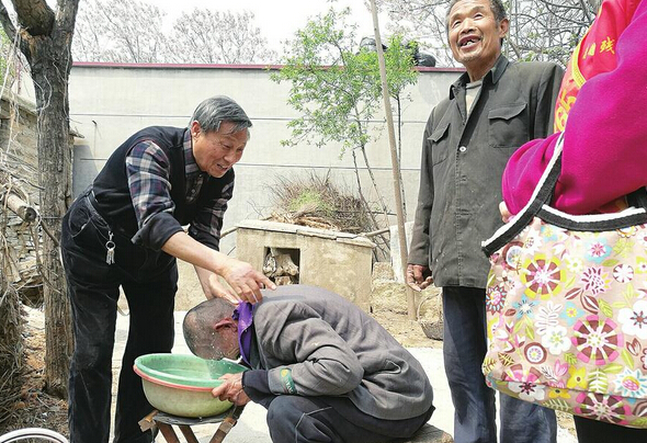 918博天堂污水处理设备工程案例客户山东玫德铸造专门成立扶贫办