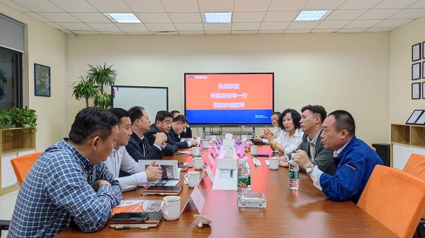 米脂县领导一行走进918博天堂，深入探讨废水零排放